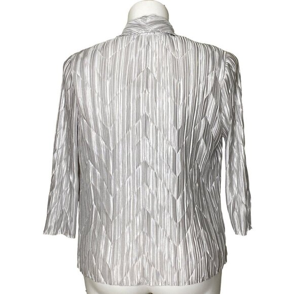 Chico's Travelers Chevron Pleated Jacket, Seagull Gray Women's Size 2 (L) - Picture 6 of 12